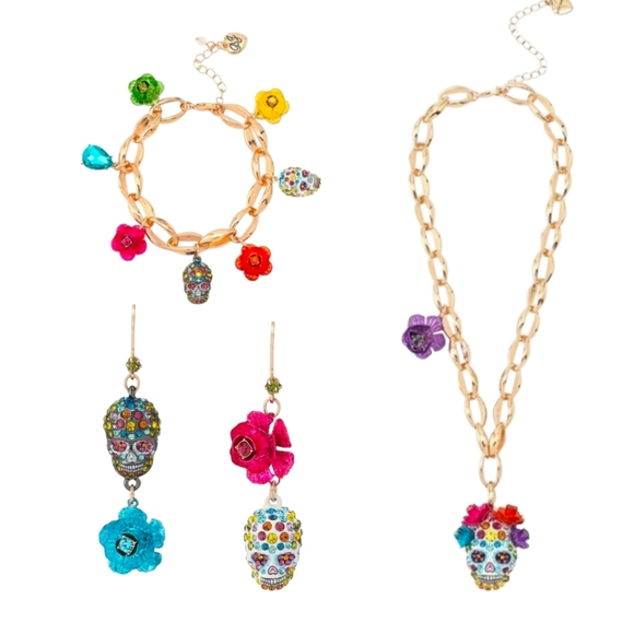 💛🔹️Betsey🔹️ Johnson 3pc Set Sugar Skull RhinestoneNecklace Bracelet Earring